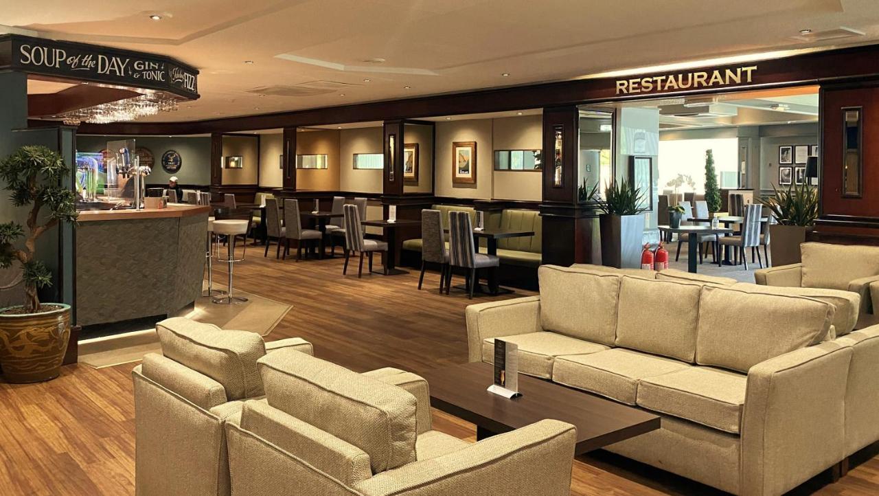 Normandy Hotel Renfrew Exterior photo